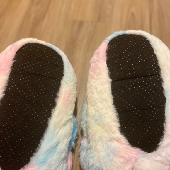 Multicolored Bear Slippers - Picture 5 of 16